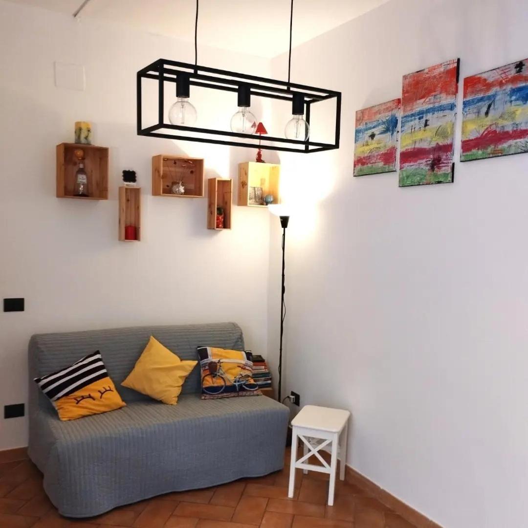 Old Town House La Corte Casa Vacanze Чівіта-Кастеллана Екстер'єр фото